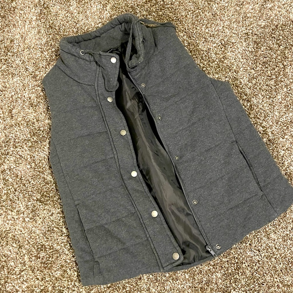 Grey puffy vest